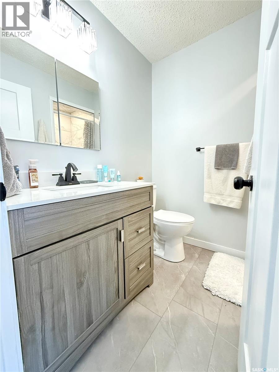 787 Brimacombe Drive, Weyburn, Saskatchewan  S4H 2P7 - Photo 23 - SK033458