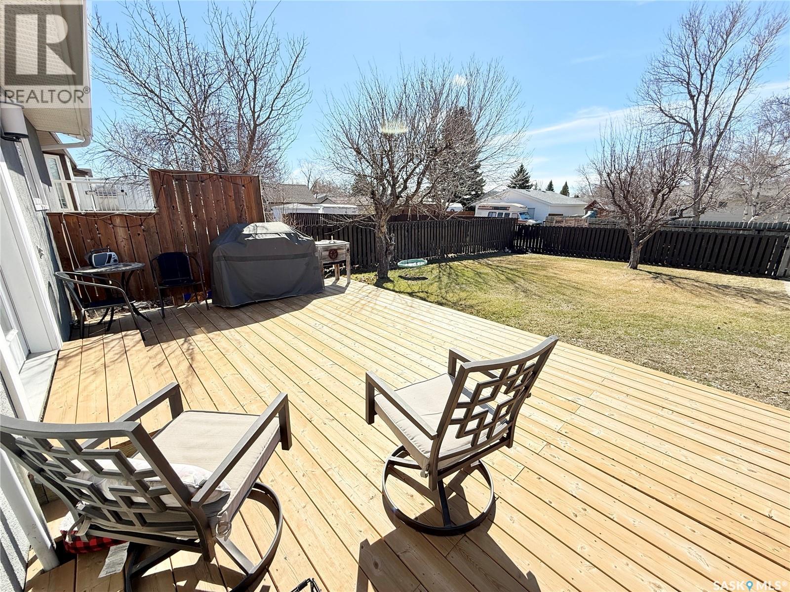 787 Brimacombe Drive, Weyburn, Saskatchewan  S4H 2P7 - Photo 35 - SK033458