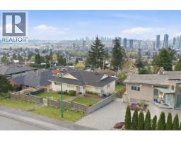 5220 SUNNINGDALE ROAD, Burnaby, British Columbia