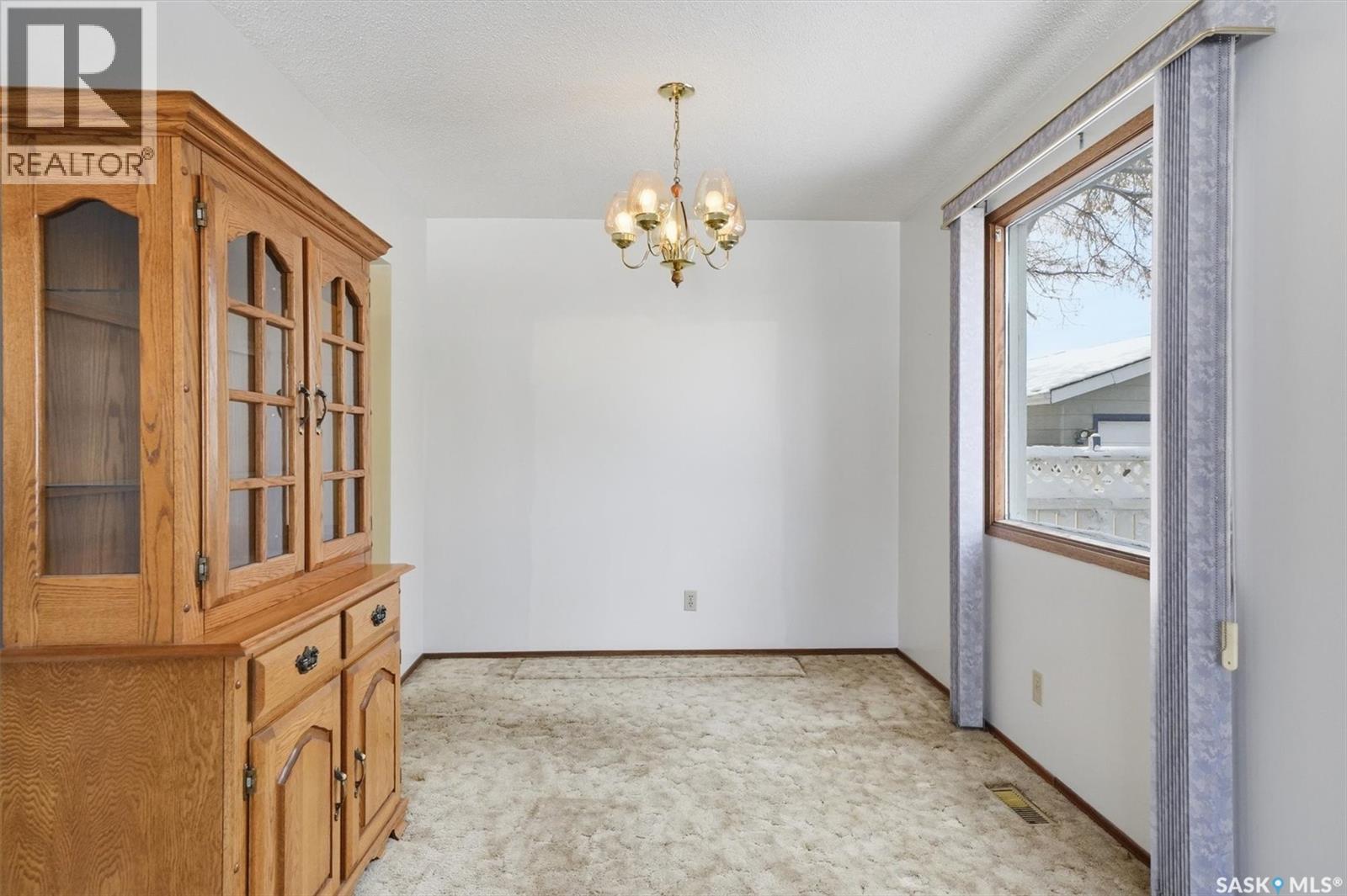 17 Churchill Drive, Saskatoon, Saskatchewan  S7K 3X2 - Photo 10 - SK033417