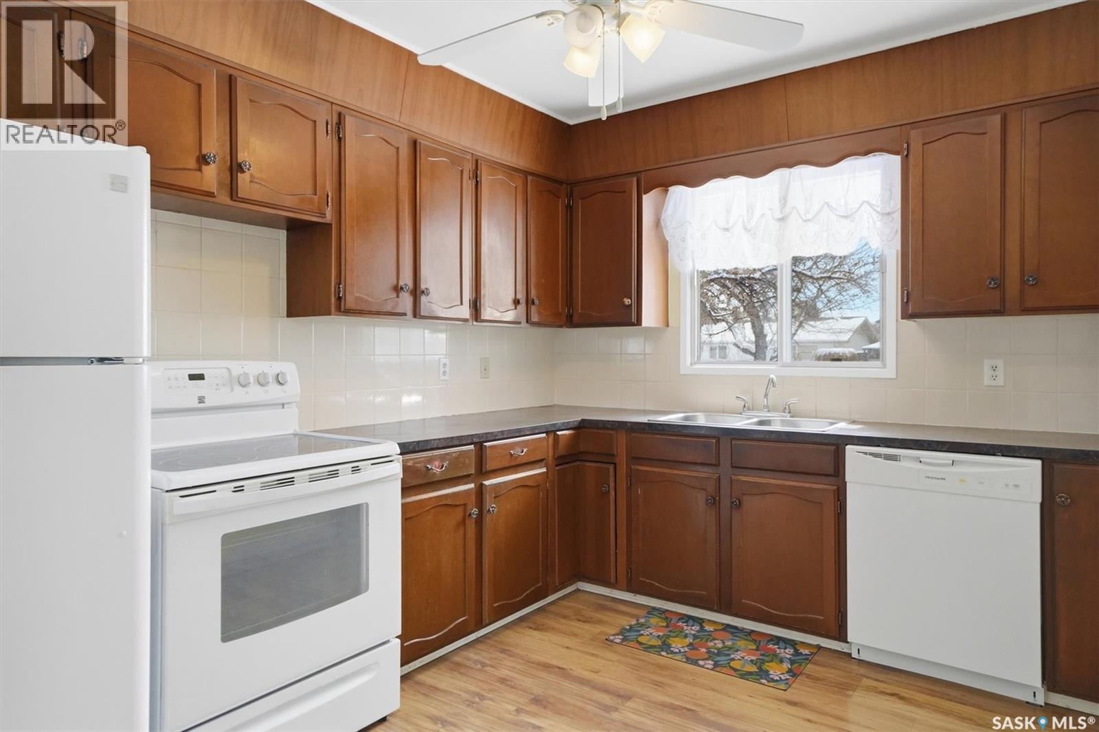 17 Churchill Drive, Saskatoon, Saskatchewan  S7K 3X2 - Photo 13 - SK033417