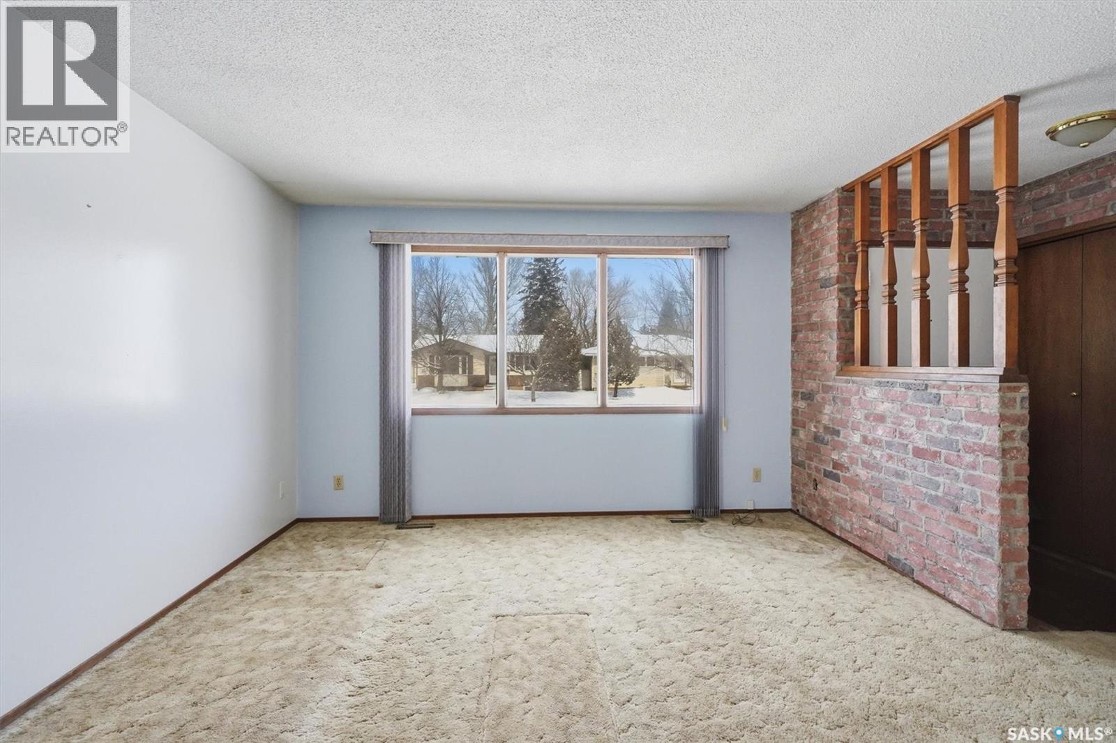 17 Churchill Drive, Saskatoon, Saskatchewan  S7K 3X2 - Photo 6 - SK033417