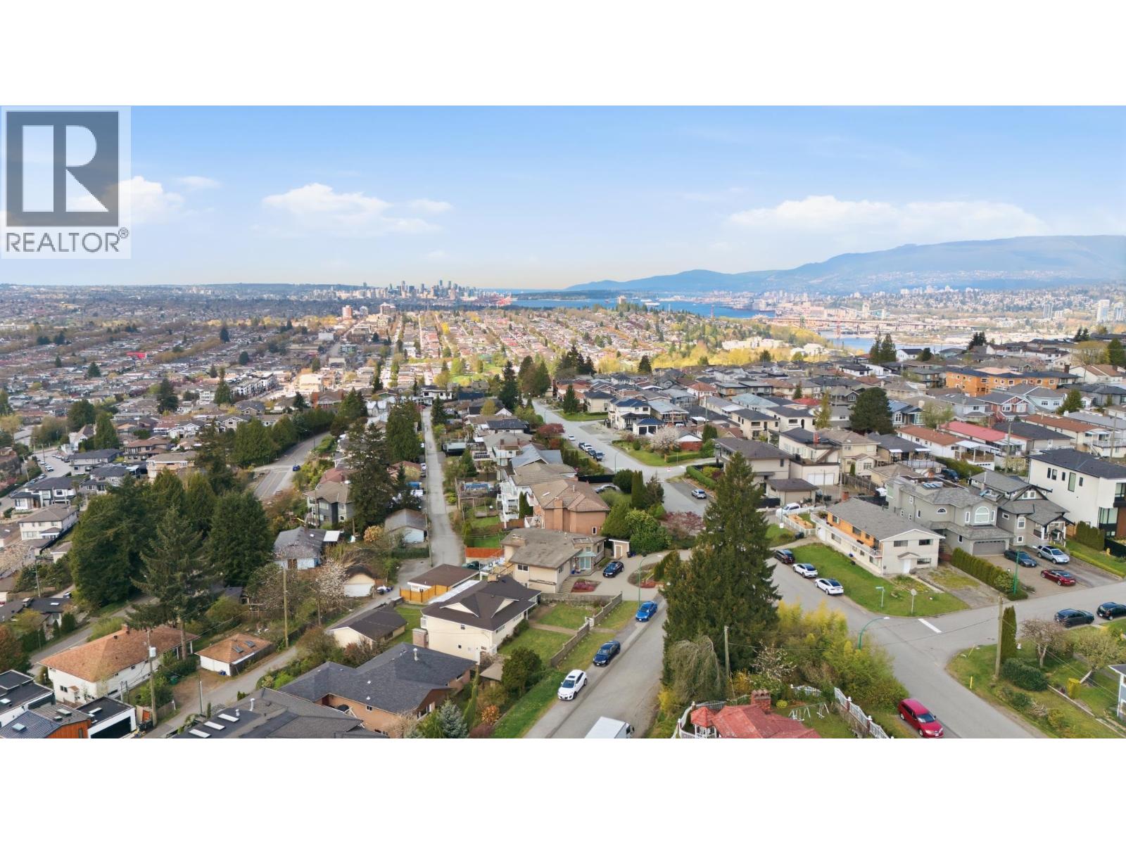 5220 Sunningdale Road, Burnaby, British Columbia  V5B 1M5 - Photo 39 - R3113248