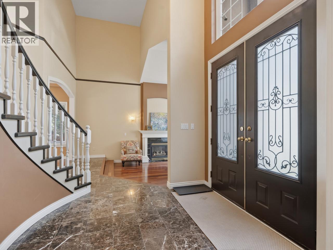 1725 Sugarpine Court, Coquitlam, British Columbia  V3E 3E4 - Photo 7 - R3111827