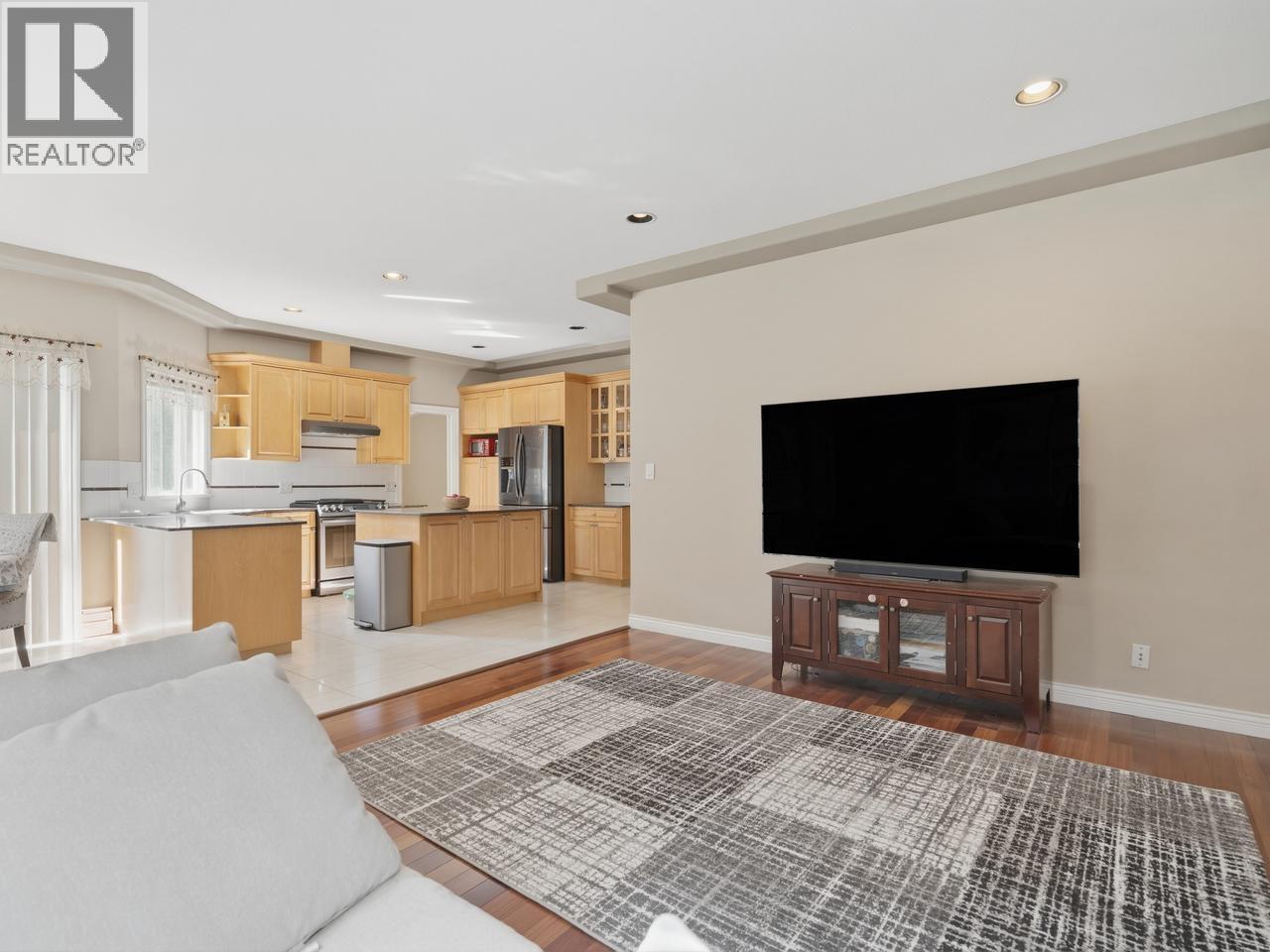 1725 Sugarpine Court, Coquitlam, British Columbia  V3E 3E4 - Photo 8 - R3111827