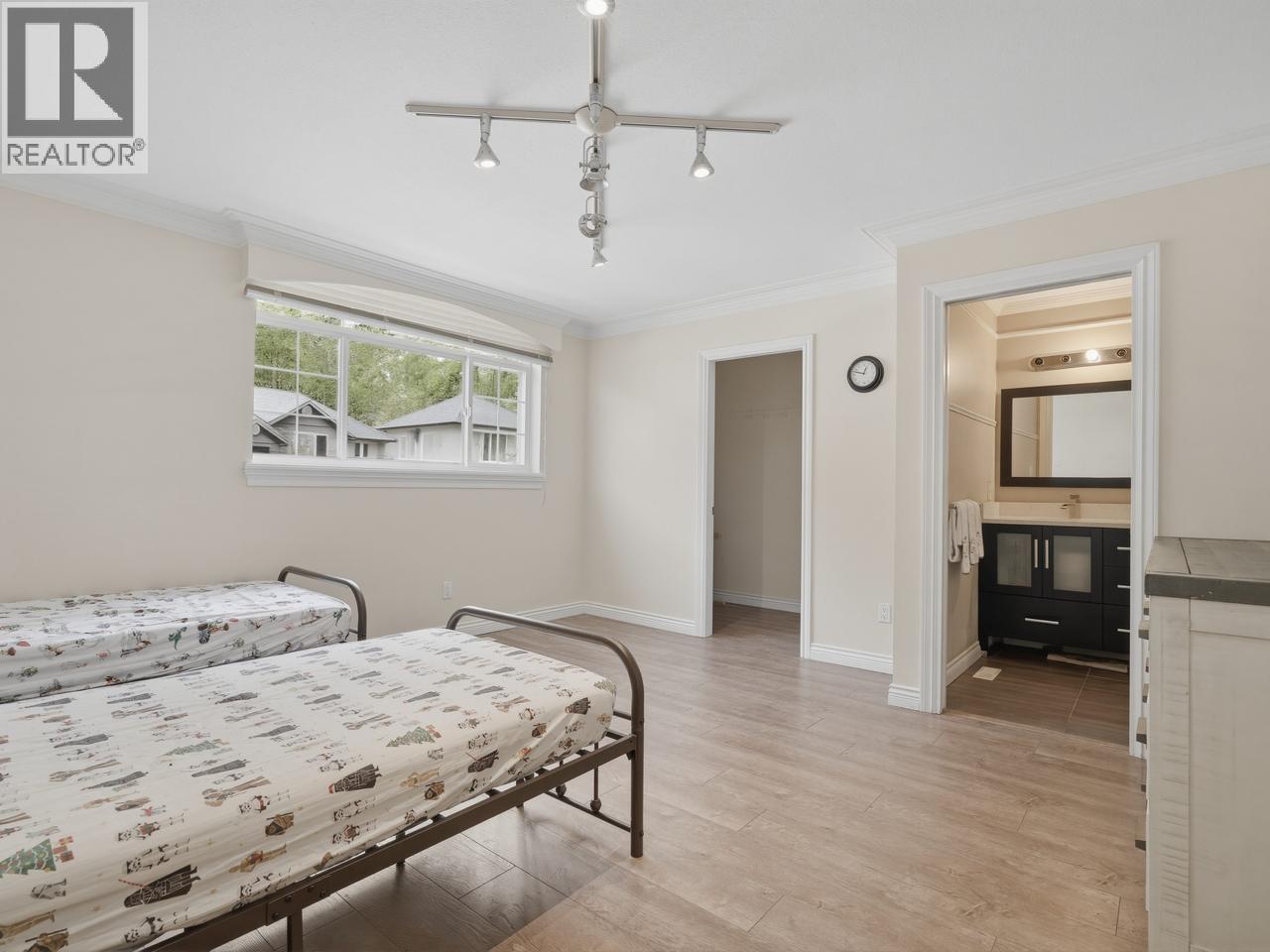 1725 Sugarpine Court, Coquitlam, British Columbia  V3E 3E4 - Photo 20 - R3111827