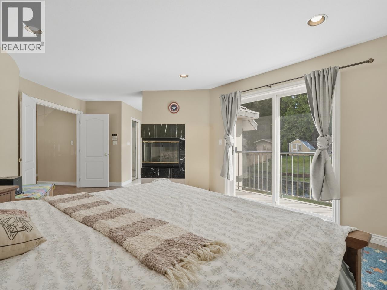 1725 Sugarpine Court, Coquitlam, British Columbia  V3E 3E4 - Photo 15 - R3111827