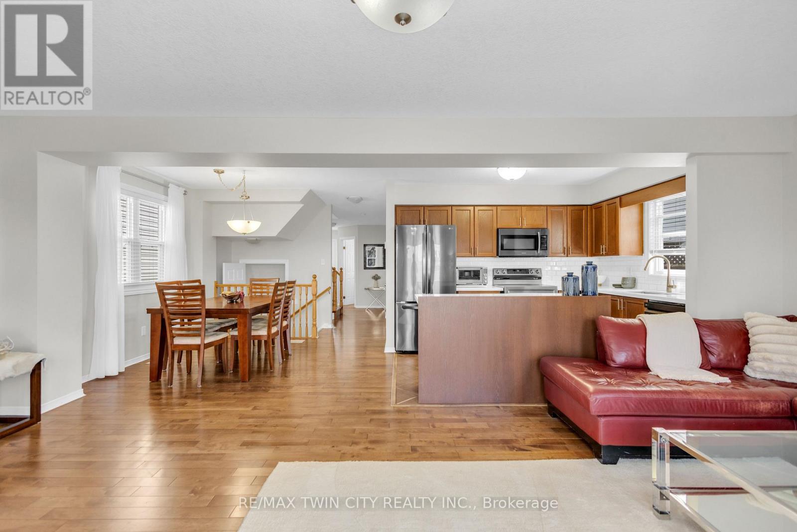 22 Dahlia Street, Kitchener, Ontario  N2E 4A9 - Photo 10 - X13022444