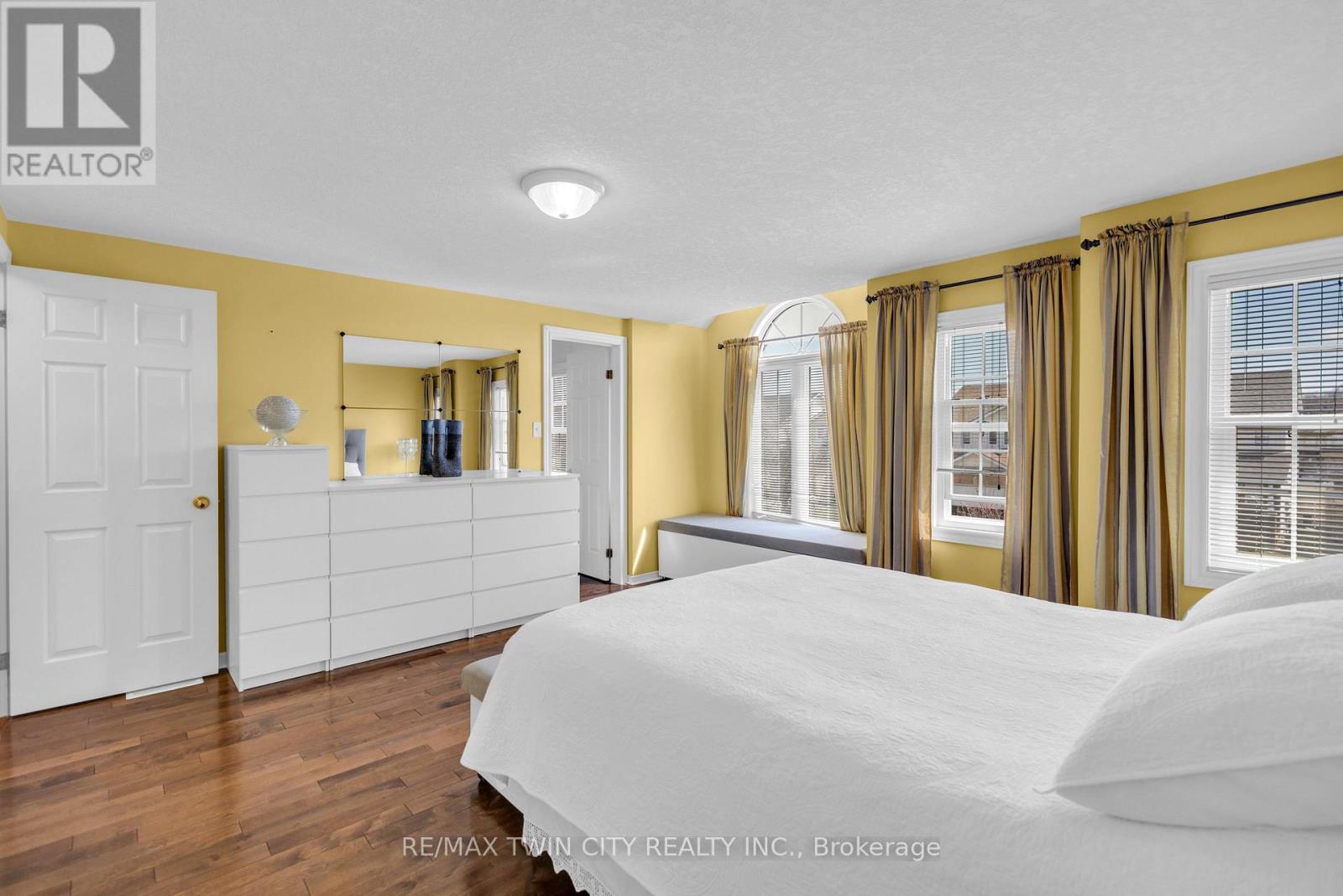 22 Dahlia Street, Kitchener, Ontario  N2E 4A9 - Photo 18 - X13022444