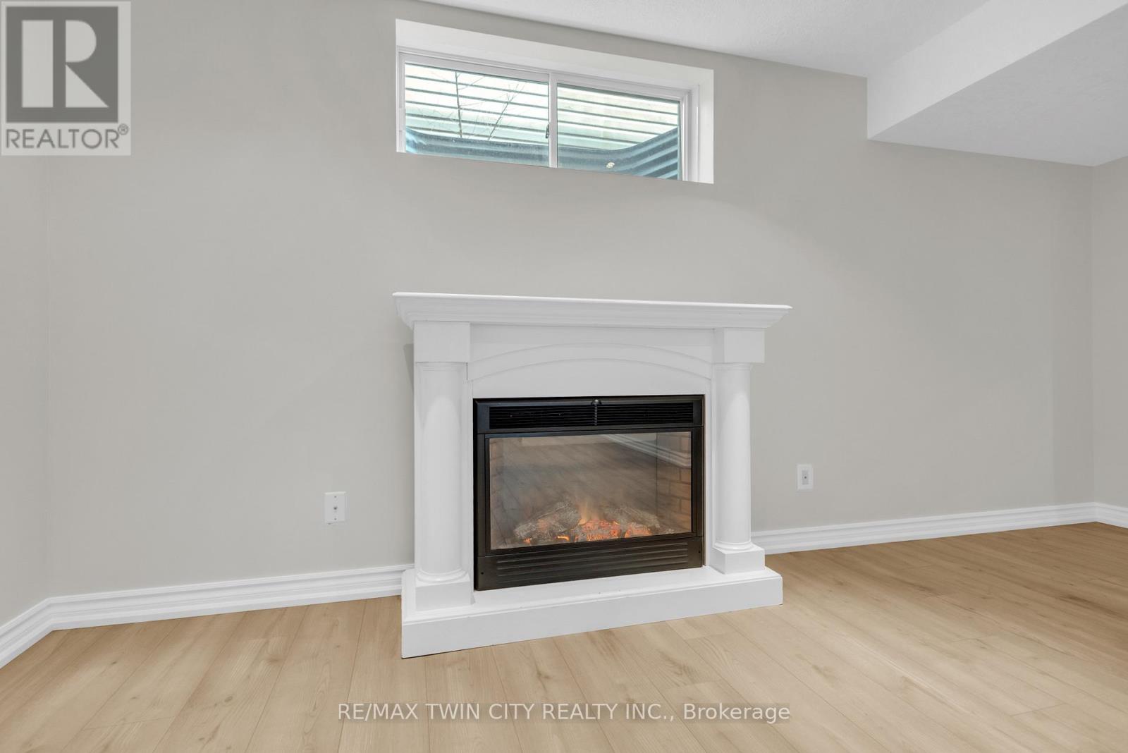 22 Dahlia Street, Kitchener, Ontario  N2E 4A9 - Photo 33 - X13022444