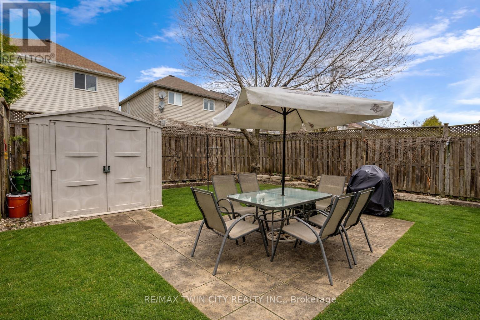 22 Dahlia Street, Kitchener, Ontario  N2E 4A9 - Photo 37 - X13022444