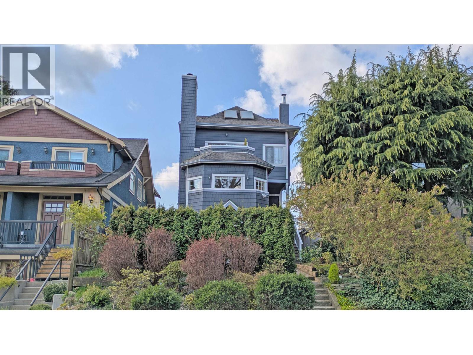 2158 W 3rd Avenue, Vancouver, British Columbia  V6K 1L1 - Photo 1 - R3113534