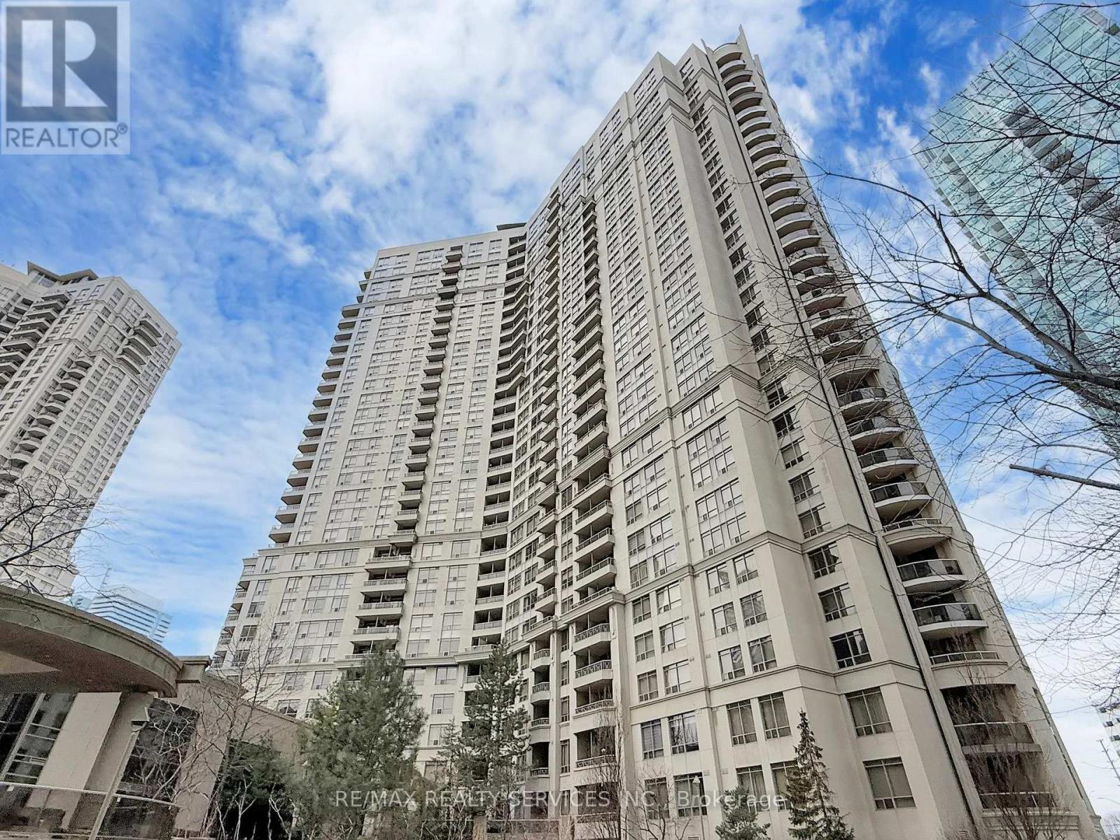 504 - 3880 Duke Of York Boulevard, Mississauga, Ontario  L5B 4M7 - Photo 3 - W12900866