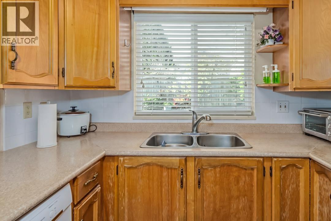 1304 Hornby Street, Coquitlam, British Columbia  V3E 1V4 - Photo 14 - R3113552