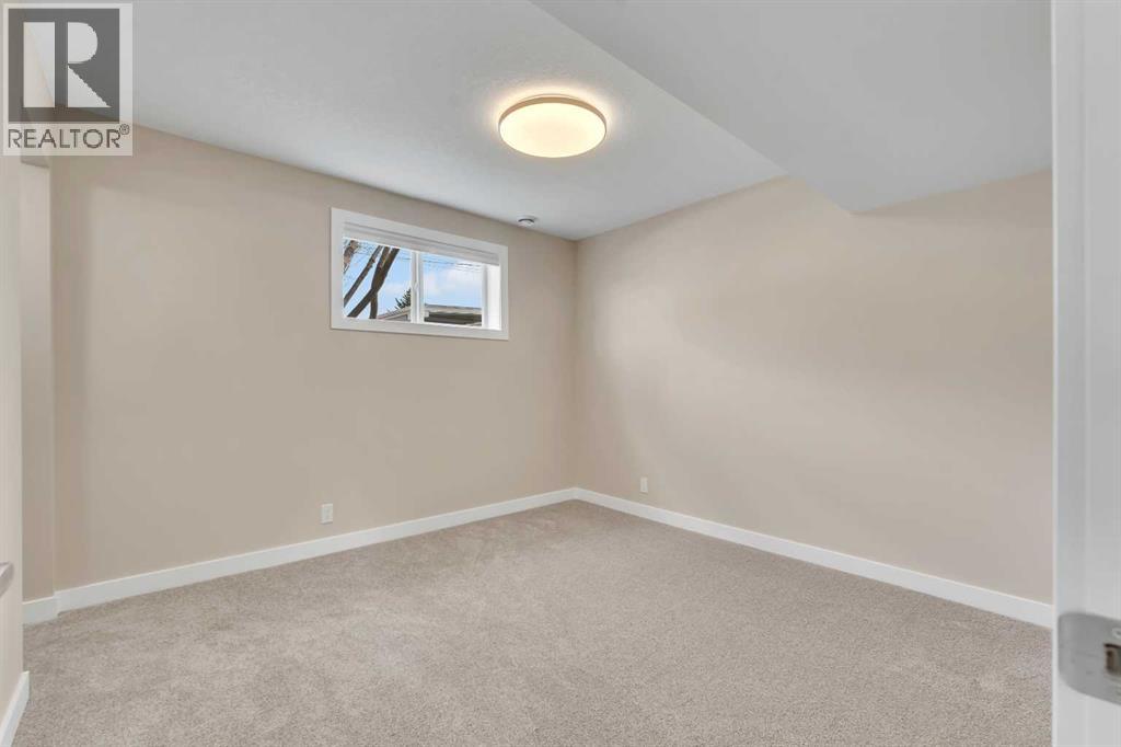 221 Madeira Crescent NE, Calgary, Alberta  T2A 4N3 - Photo 30 - A2300320