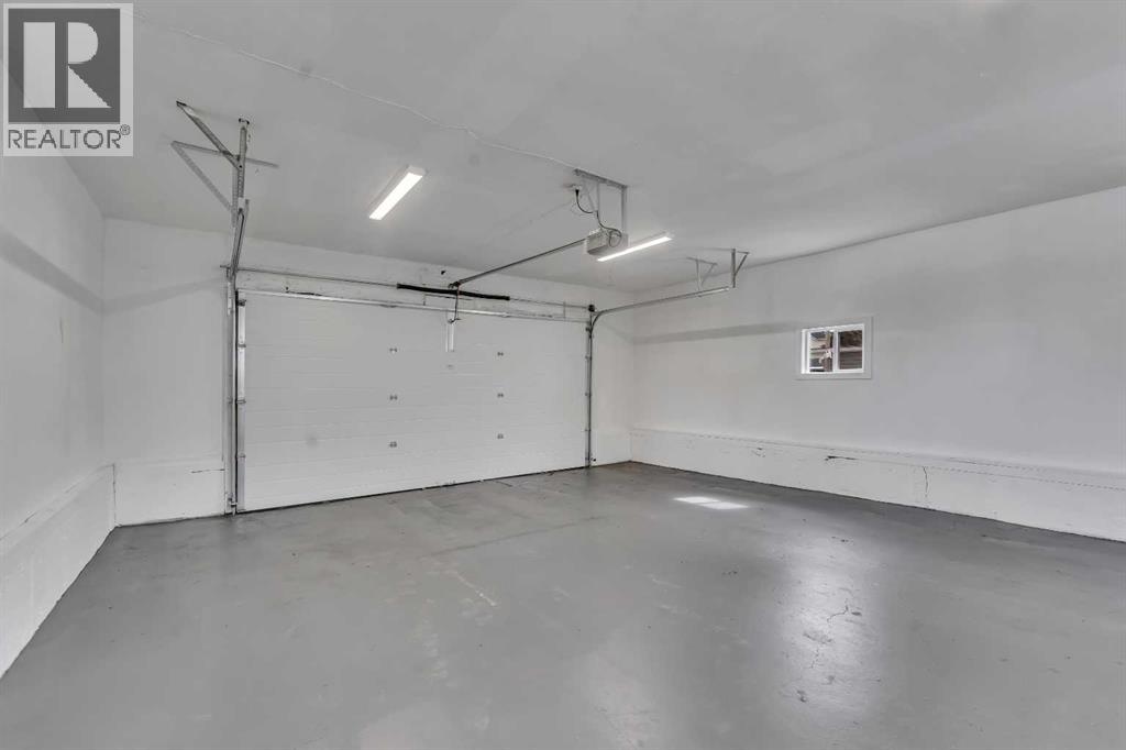 221 Madeira Crescent NE, Calgary, Alberta  T2A 4N3 - Photo 44 - A2300320