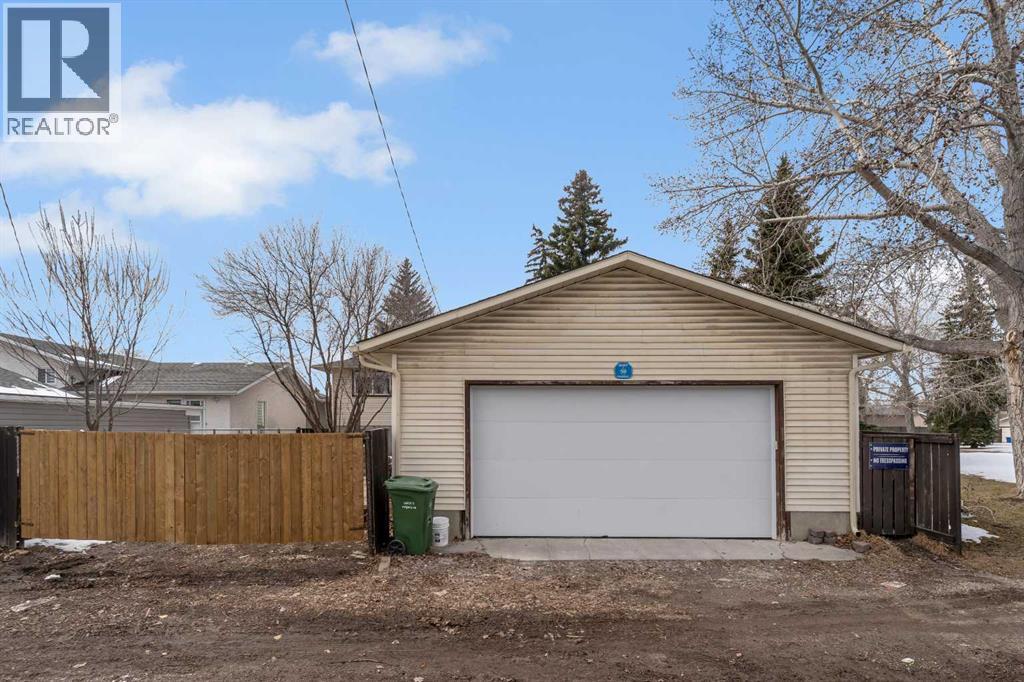 221 Madeira Crescent NE, Calgary, Alberta  T2A 4N3 - Photo 43 - A2300320