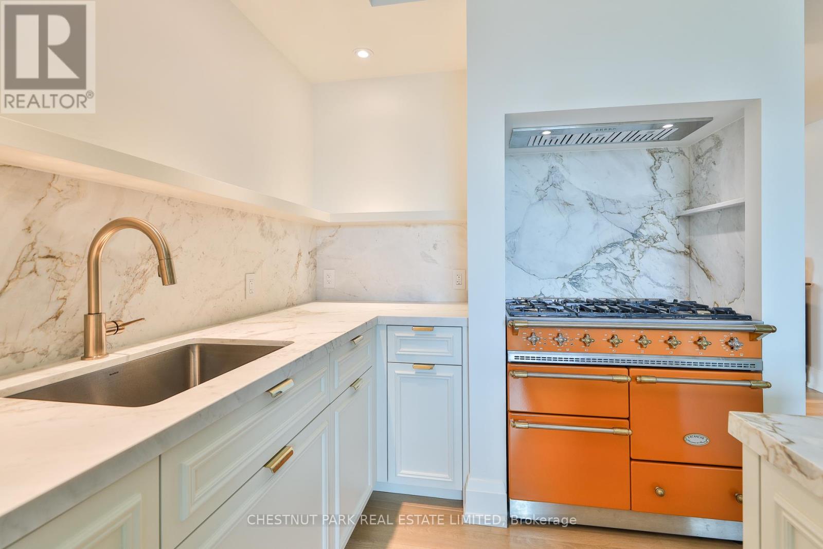 909 - 25 Scrivener Square, Toronto, Ontario  M4W 3Y6 - Photo 17 - C13018618