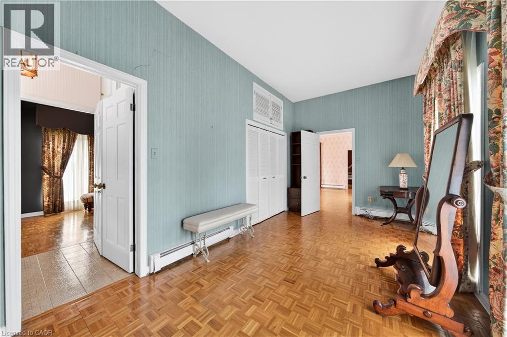 213 Stone Church Road W, Hamilton, Ontario  L9B 1A2 - Photo 25 - 40822618