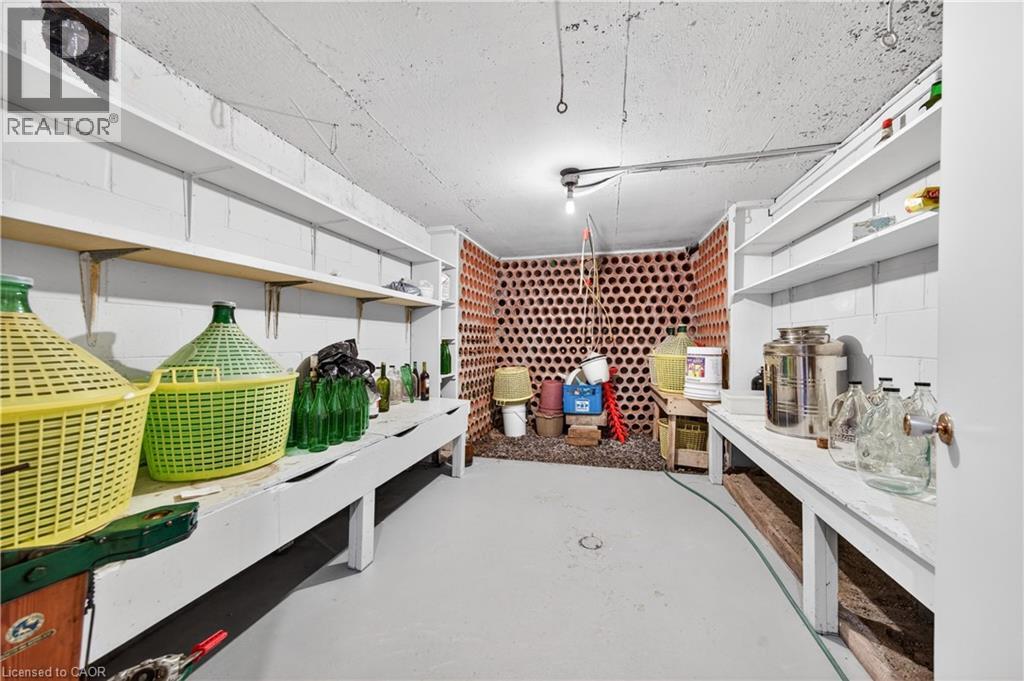 213 Stone Church Road W, Hamilton, Ontario  L9B 1A2 - Photo 36 - 40822618