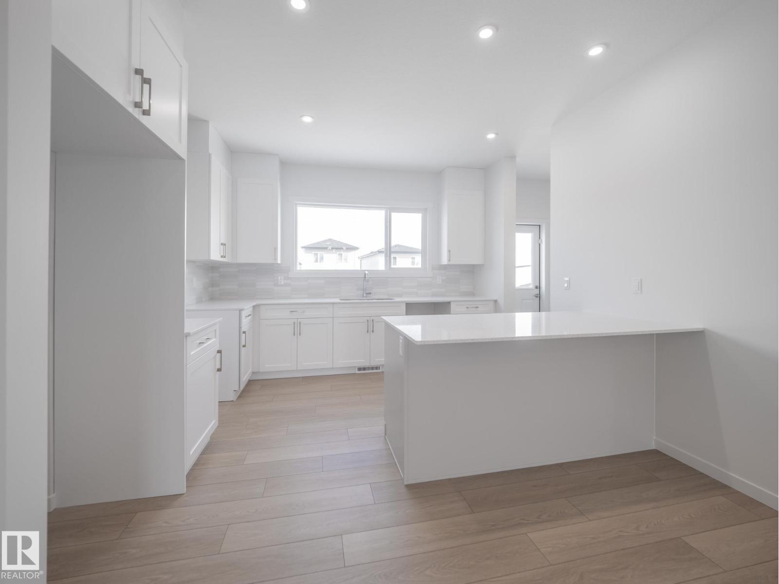 17311 6 St NE, Edmonton, Alberta  T5Y 4G2 - Photo 14 - E4472514