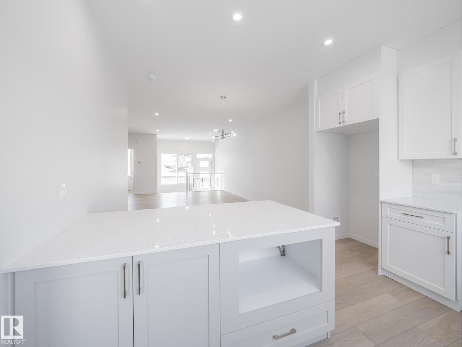 17311 6 St NE, Edmonton, Alberta  T5Y 4G2 - Photo 18 - E4472514