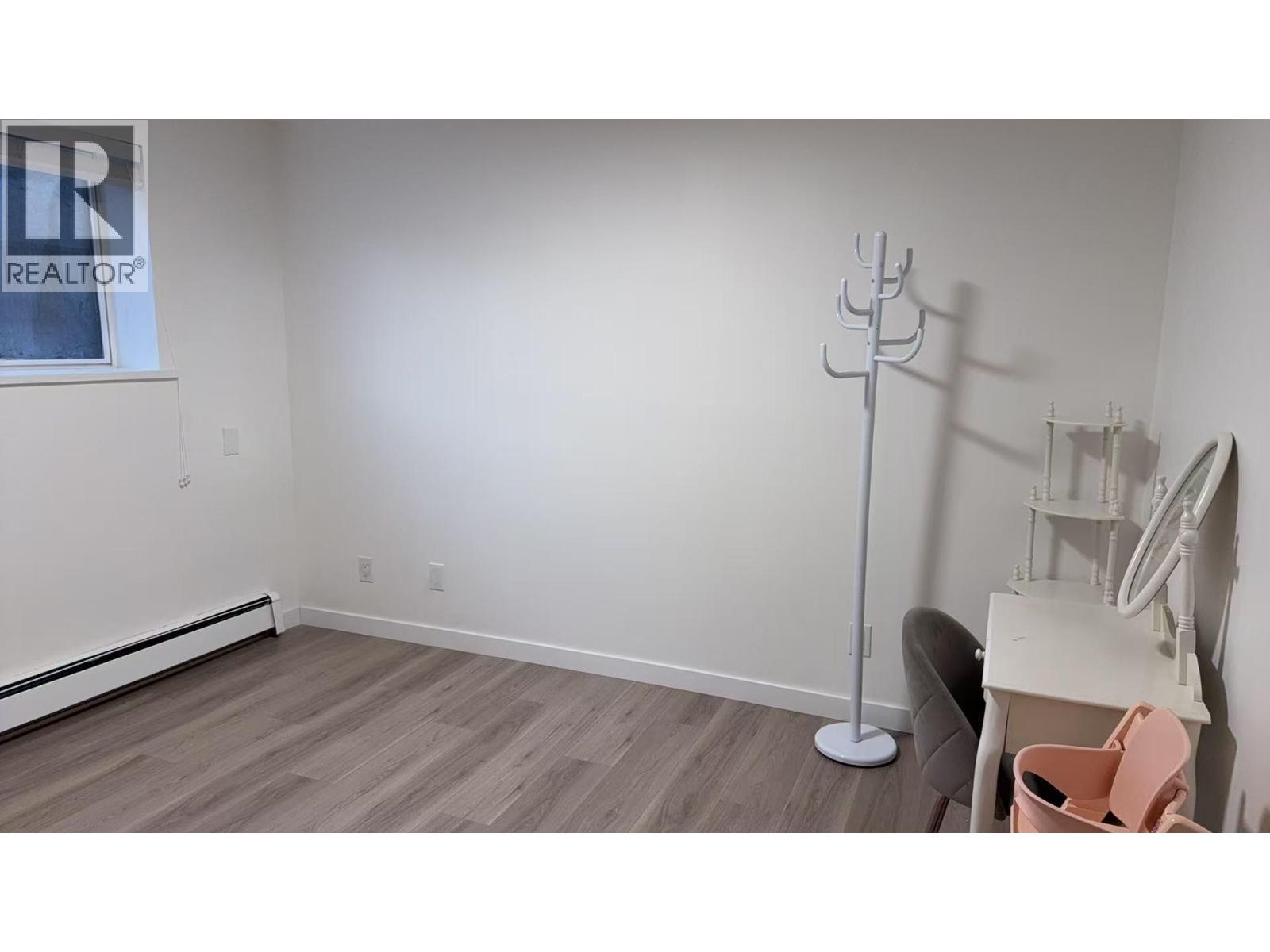 5xx E 9 Street, North Vancouver, British Columbia  V7L 2B5 - Photo 6 - R3074626