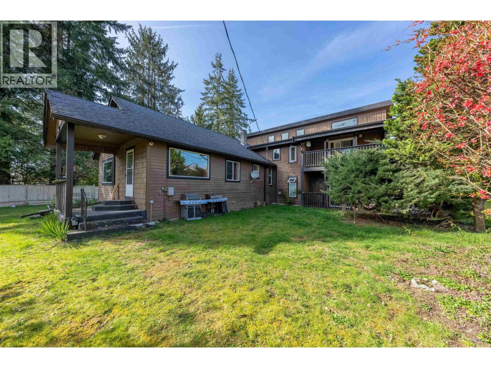 24483 Dewdney Trunk Road, Maple Ridge, British Columbia  V4R 1W9 - Photo 2 - R3112089