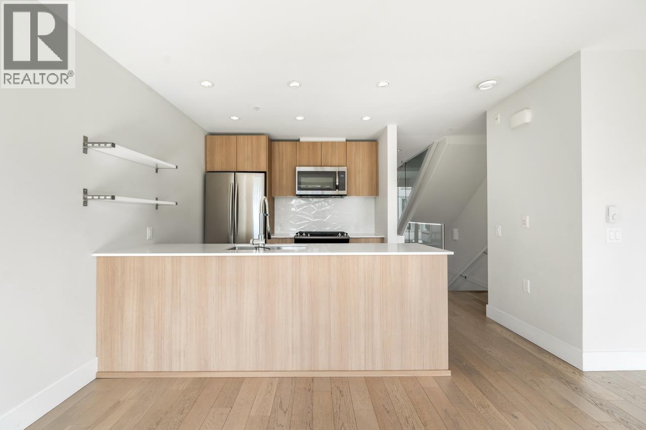 8 531 E 16th Avenue, West Vancouver, British Columbia  V5T 2V1 - Photo 6 - R3103521