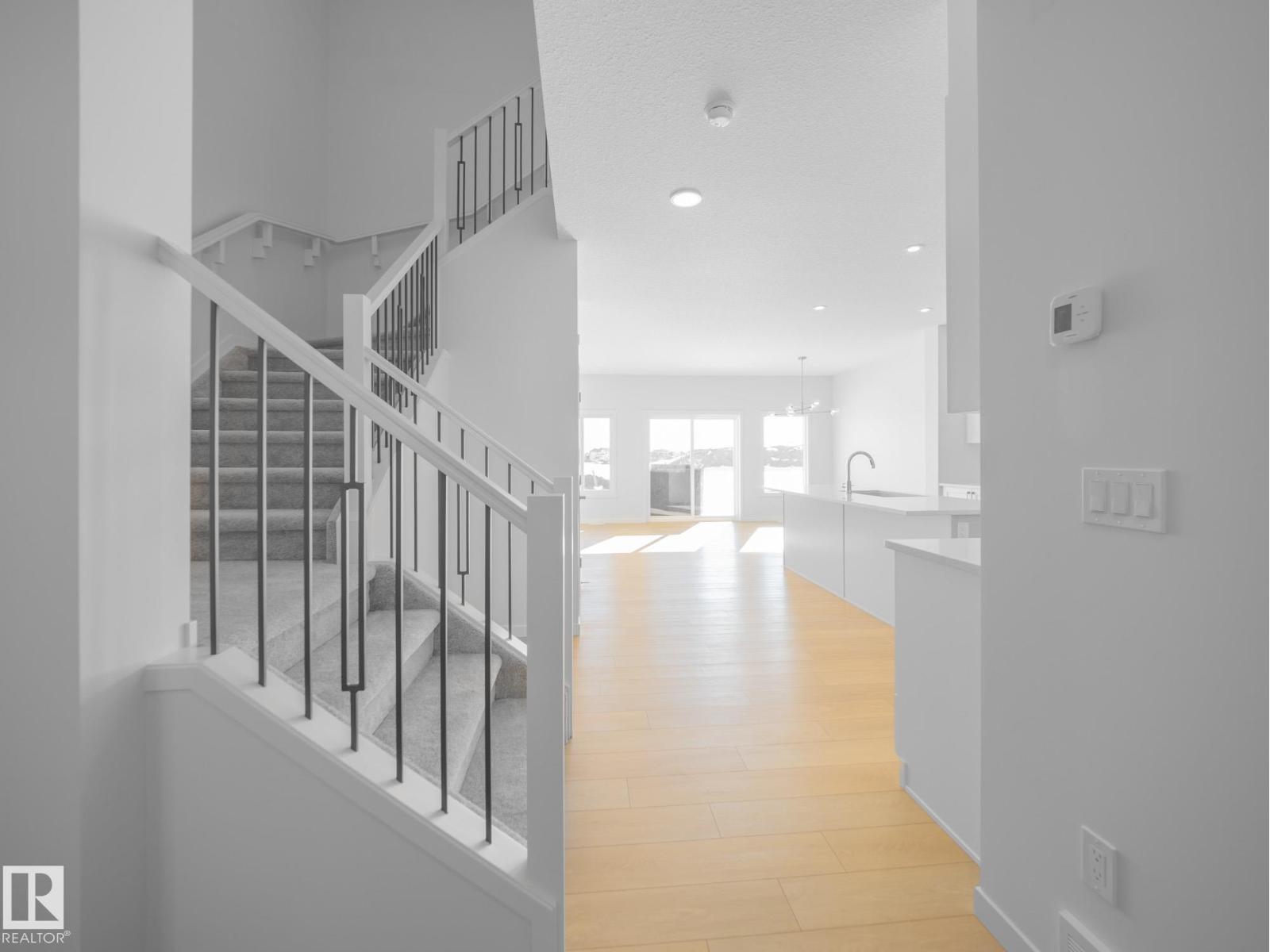 6957 176a Av NW, Edmonton, Alberta  T5Z 0X8 - Photo 9 - E4477071