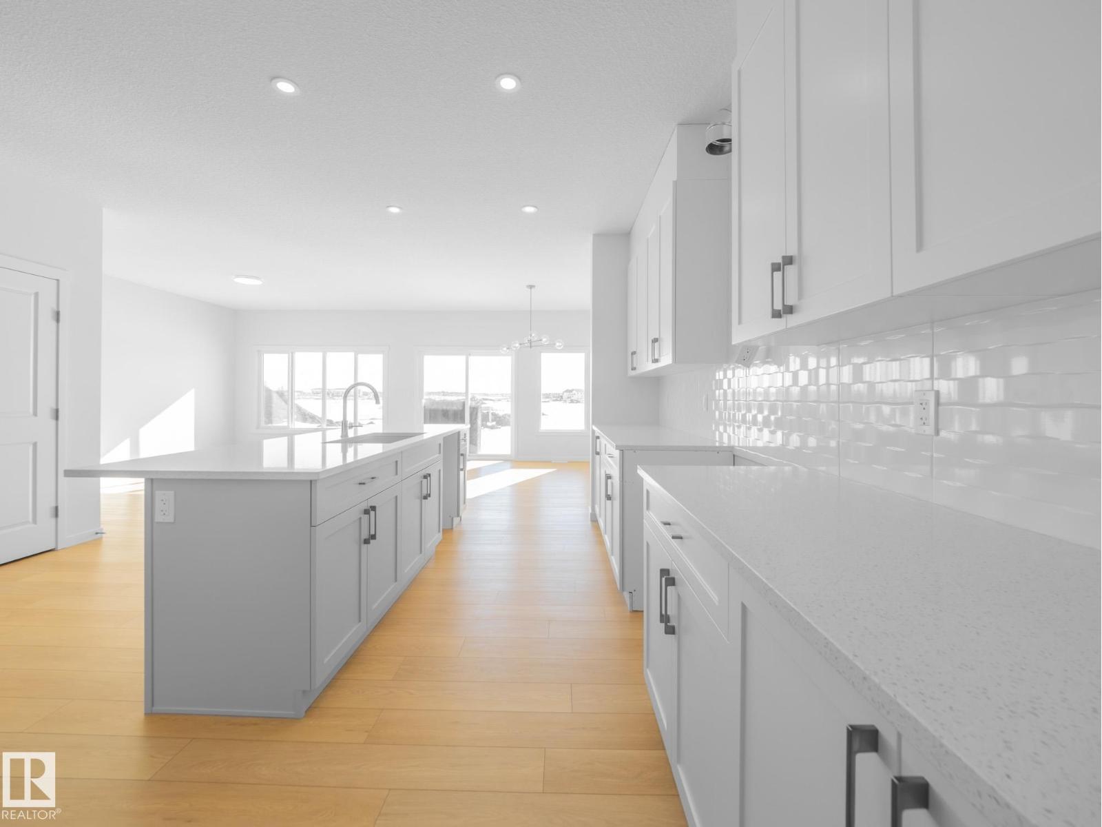 6957 176a Av NW, Edmonton, Alberta  T5Z 0X8 - Photo 12 - E4477071