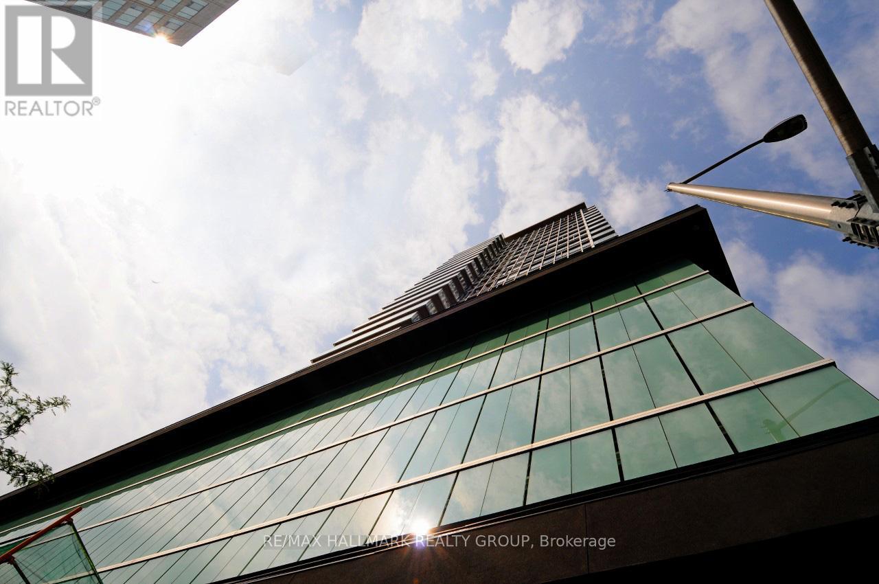 2306 - 324 Laurier Avenue W, Ottawa, Ontario  K1P 0A4 - Photo 2 - X13022562