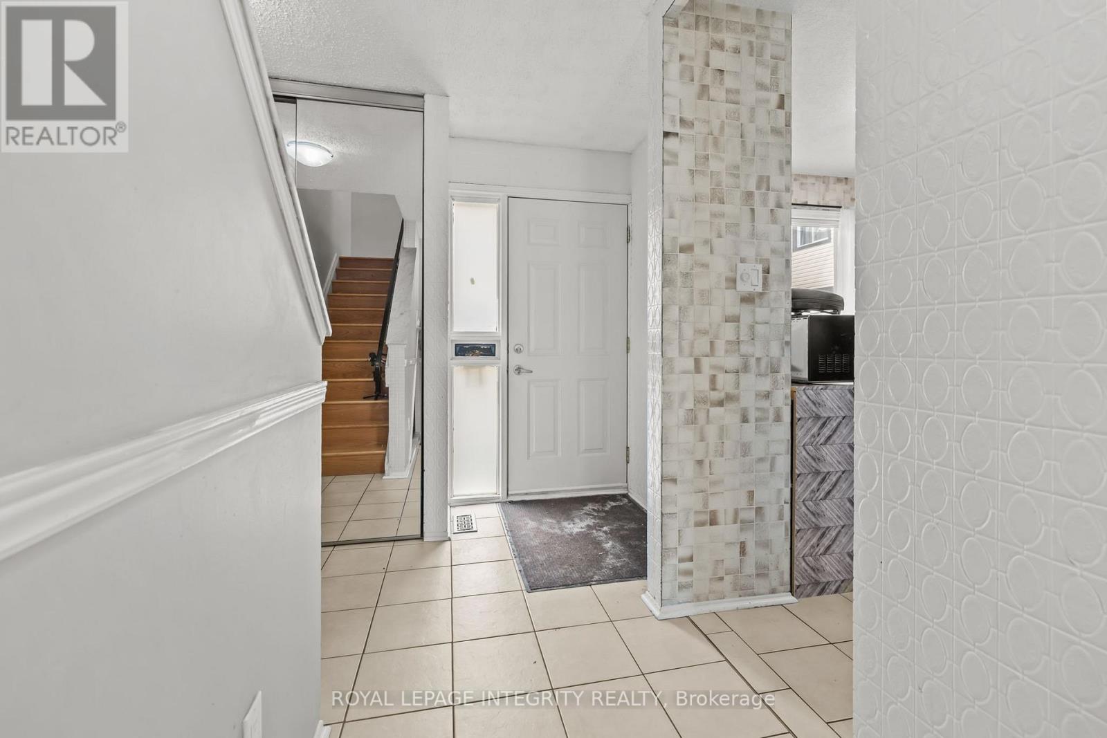 3565 Aladdin Lane, Ottawa, Ontario  K1T 1E1 - Photo 3 - X13022564