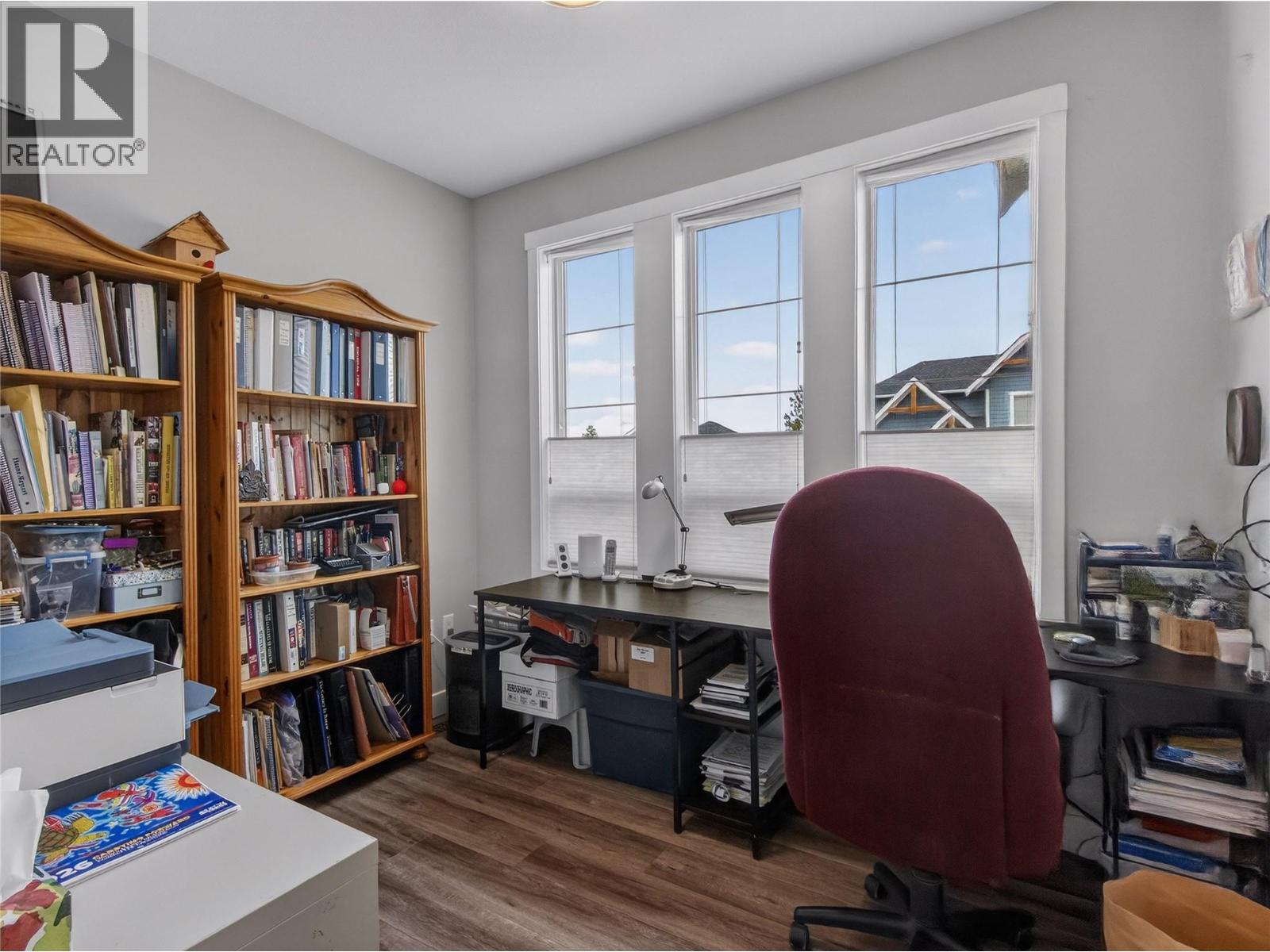 2070 Lawrence Avenue, Penticton, British Columbia  V2A 9G6 - Photo 10 - 10378250