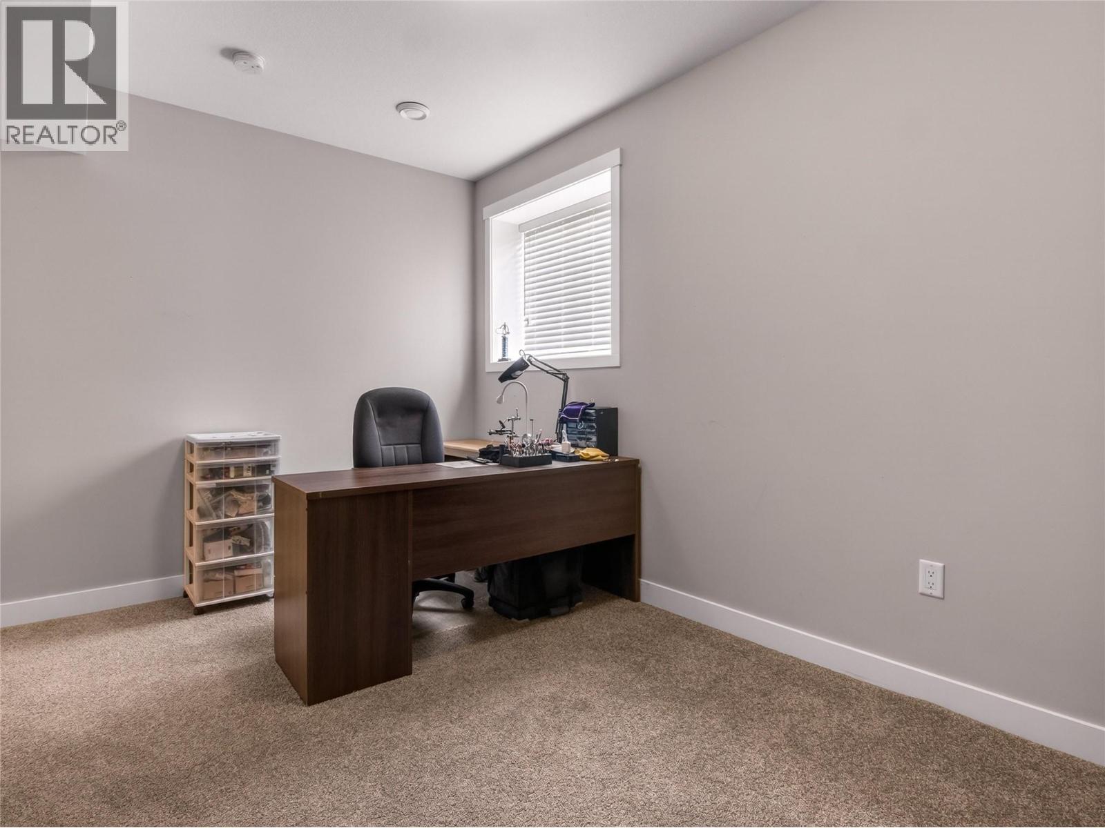 2070 Lawrence Avenue, Penticton, British Columbia  V2A 9G6 - Photo 35 - 10378250