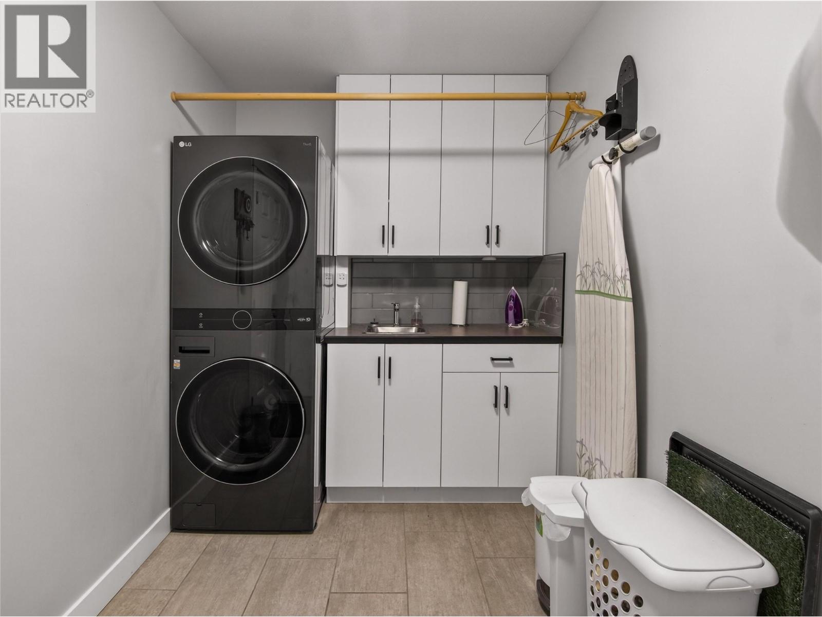 2070 Lawrence Avenue, Penticton, British Columbia  V2A 9G6 - Photo 12 - 10378250