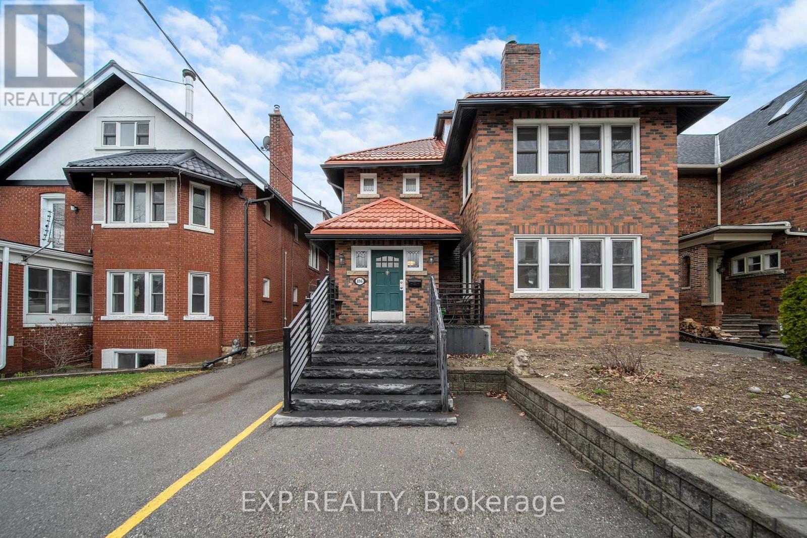 Third Floor - 896 Avenue Road, Toronto, Ontario  M5P 2K6 - Photo 2 - C13022518