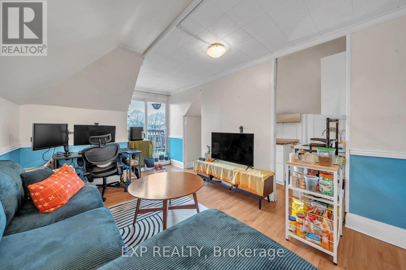 Third Floor - 896 Avenue Road, Toronto, Ontario  M5P 2K6 - Photo 7 - C13022518