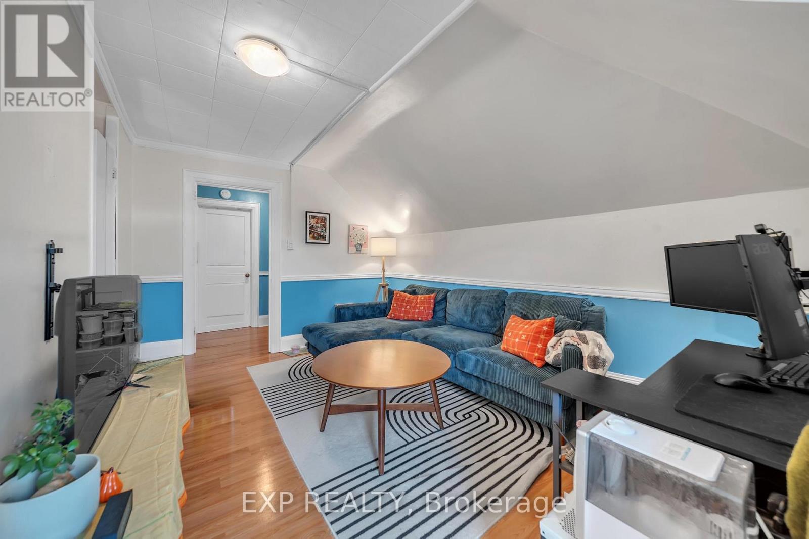 Third Floor - 896 Avenue Road, Toronto, Ontario  M5P 2K6 - Photo 8 - C13022518