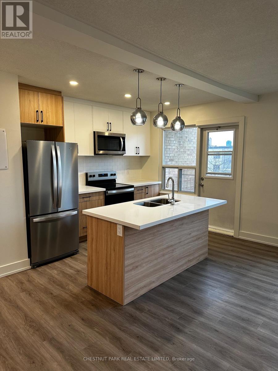 9 - 6 WINGREEN COURT, Toronto, Ontario