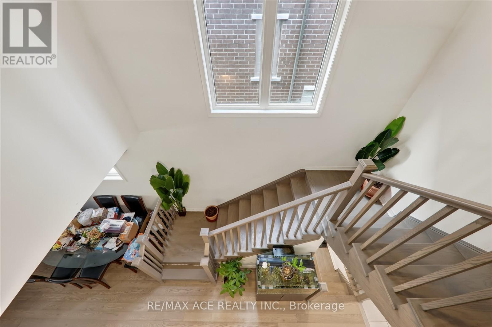 1419 Mockingbird Square, Pickering, Ontario  L1X 0N8 - Photo 16 - E13022514