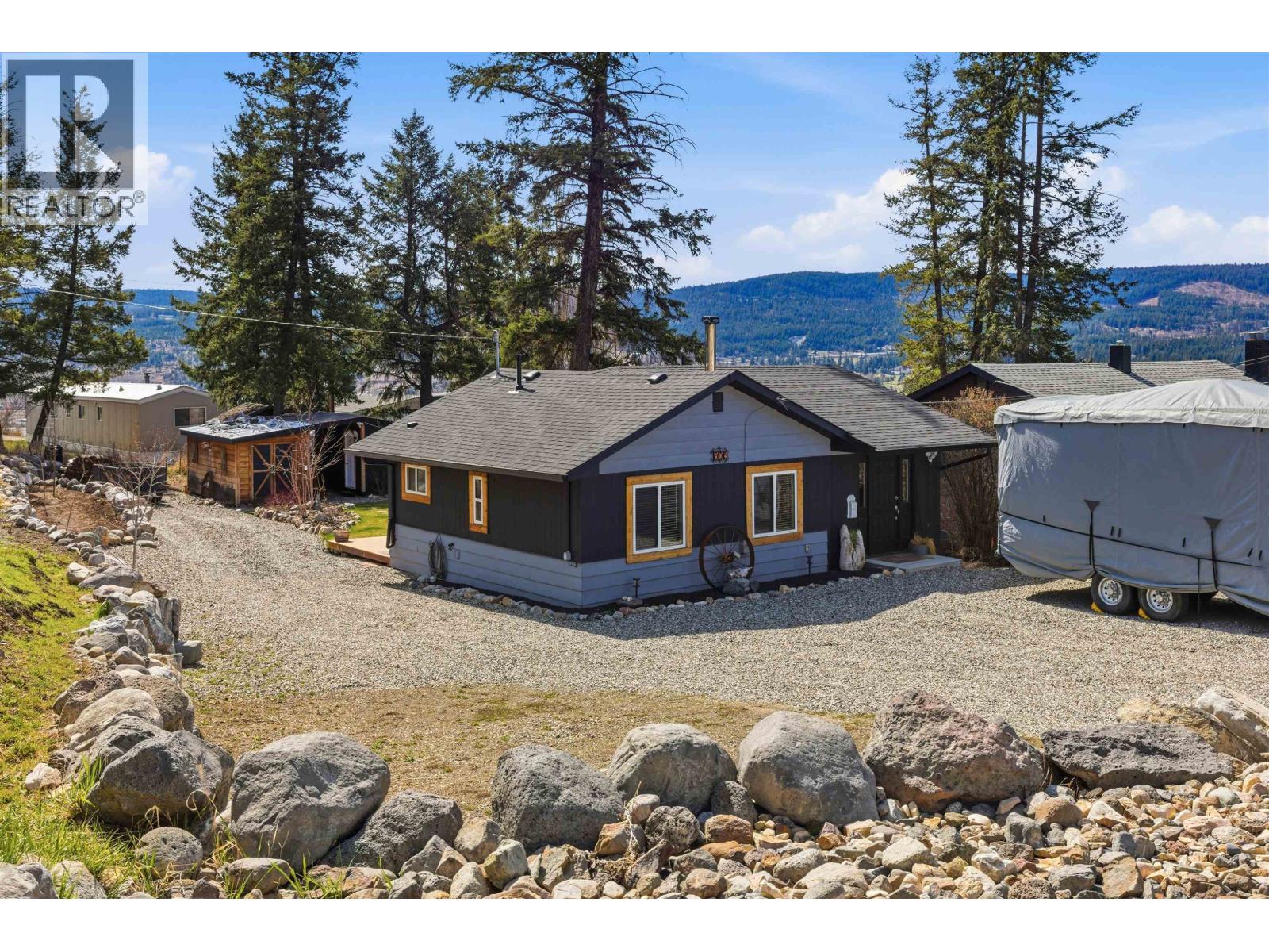 909 Proctor Street, Williams Lake, British Columbia  V2G 2Y5 - Photo 1 - R3087581