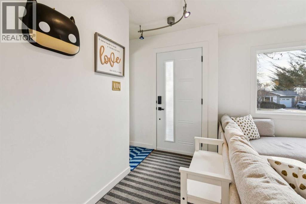 7207 Farrell Road SE, Calgary, Alberta  T2H 0T7 - Photo 4 - A2294068