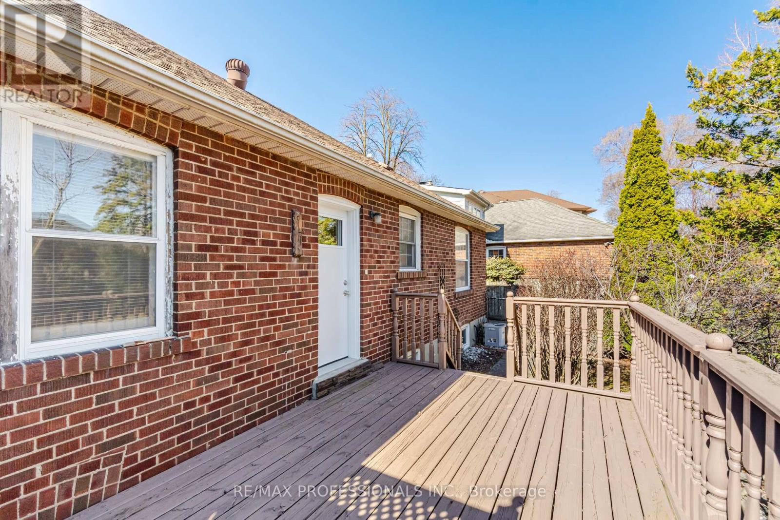 1 Loyalist Road, Toronto, Ontario  M9A 3P2 - Photo 29 - W12944794