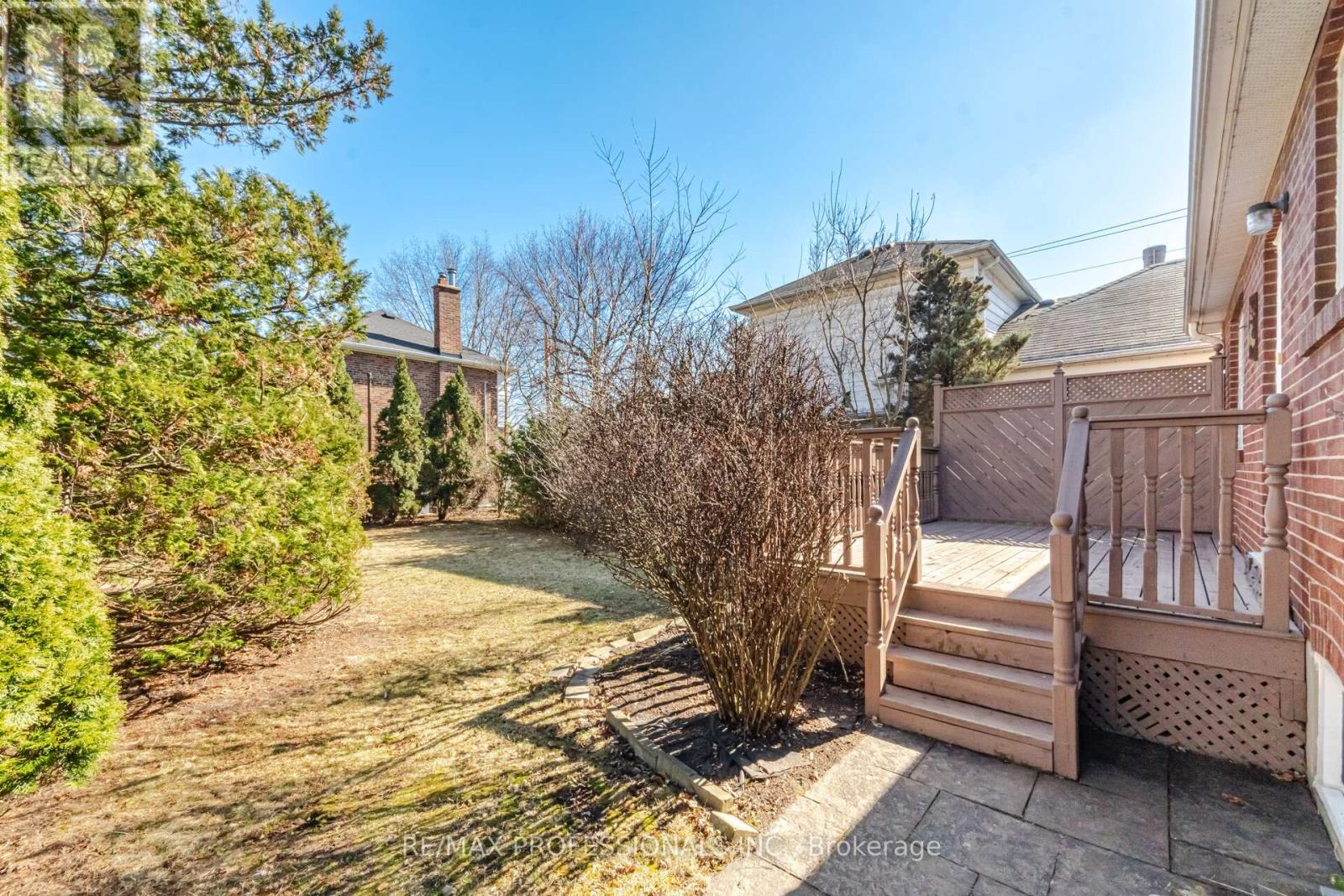 1 Loyalist Road, Toronto, Ontario  M9A 3P2 - Photo 32 - W12944794