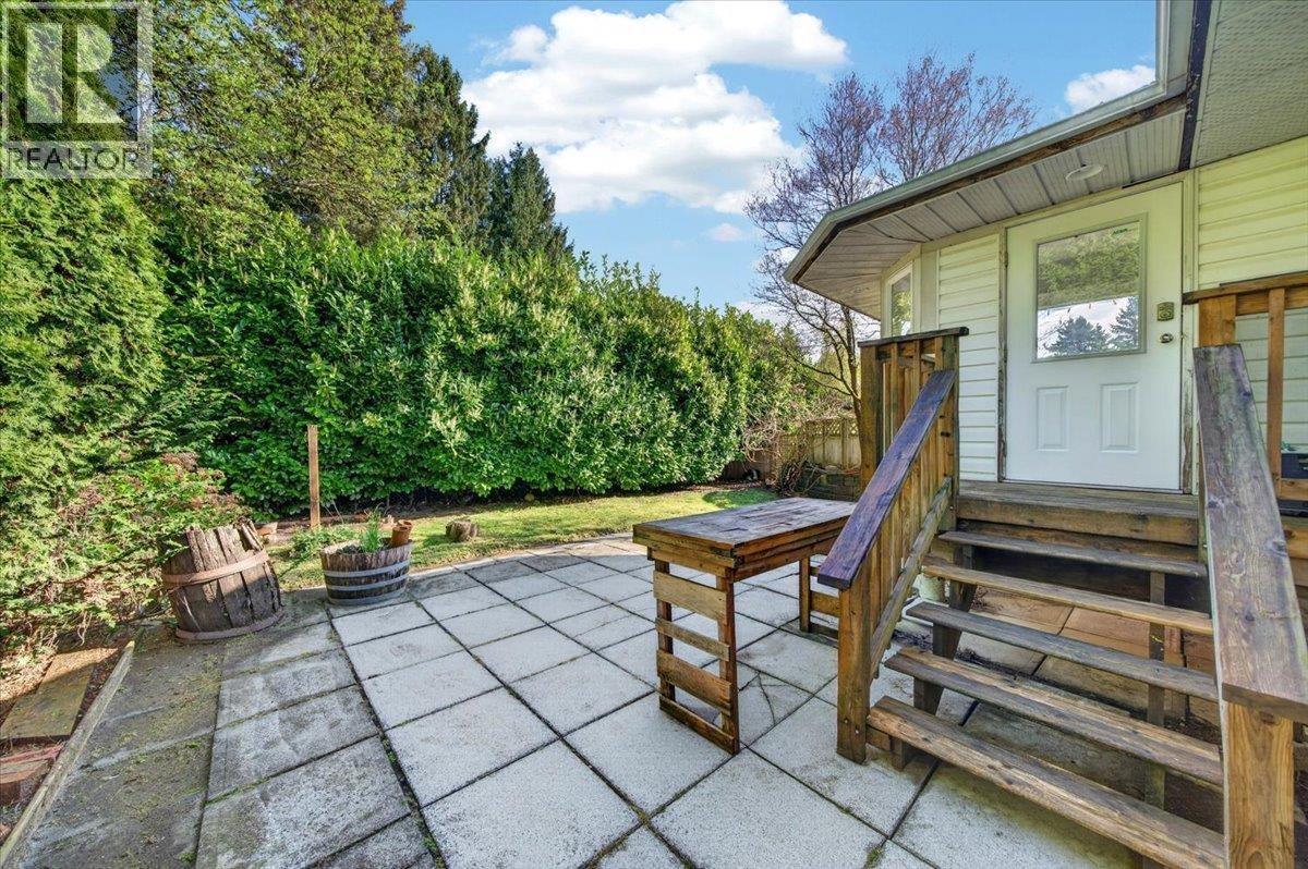 11851 221 Street, Maple Ridge, British Columbia  V2X 5S4 - Photo 36 - R3113422