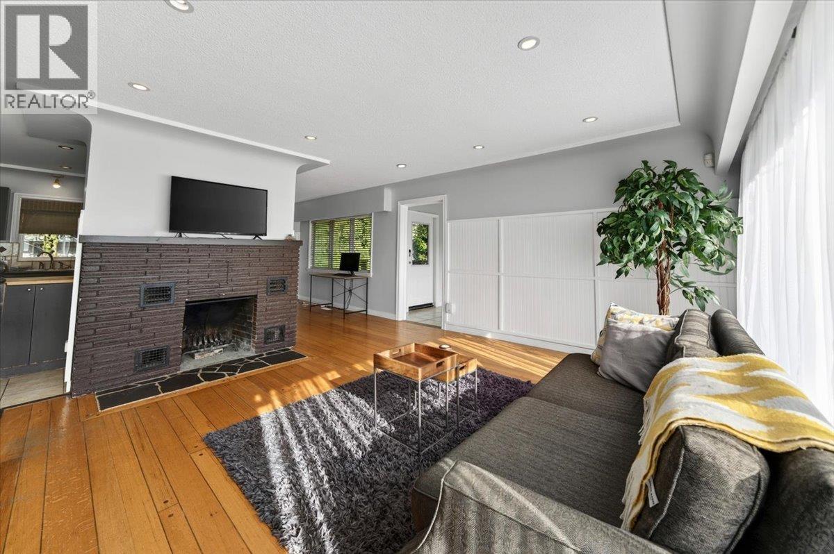 11851 221 Street, Maple Ridge, British Columbia  V2X 5S4 - Photo 13 - R3113422