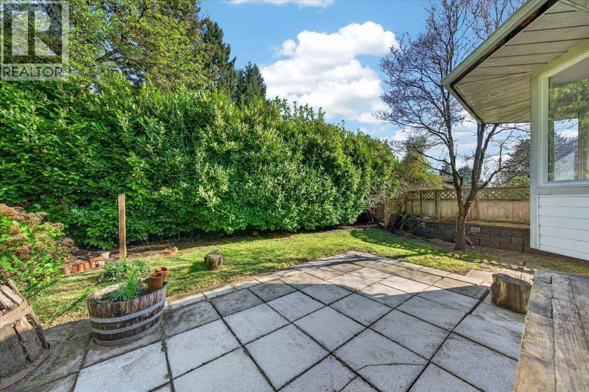 11851 221 Street, Maple Ridge, British Columbia  V2X 5S4 - Photo 37 - R3113422