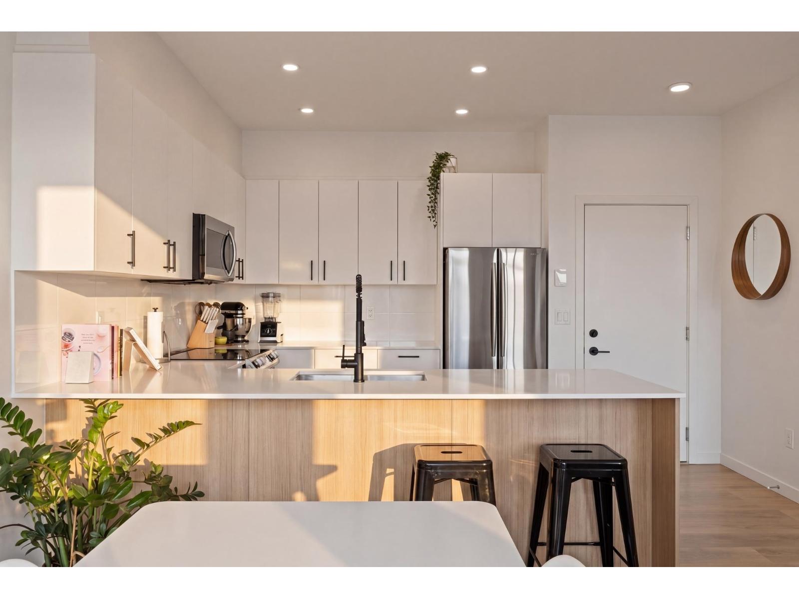 81 15255 Sitka Drive, Surrey, British Columbia  V3S 0B1 - Photo 9 - R3113703