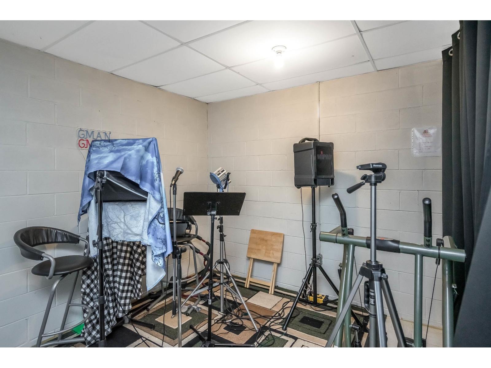 104 33464 George Ferguson Way, Abbotsford, British Columbia  V2S 2L8 - Photo 31 - R3113722